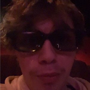 Meet your Posher, Ethan